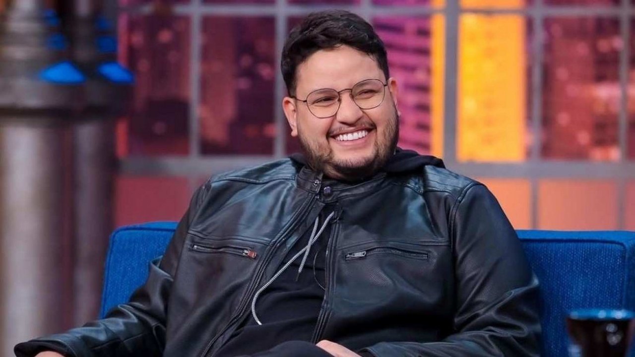 ‘Que orgulho de você!’, declara mulher de Maurílio sobre melhora do cantor