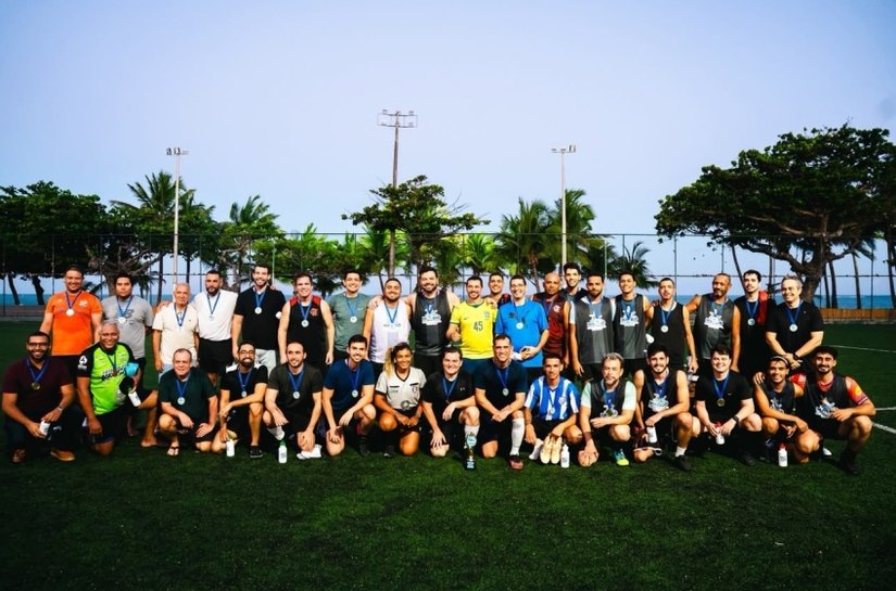 Seminfra e Iplam realizam jogo de futebol em homenagem ao Dia dos Pais na Areninha Pajuçara