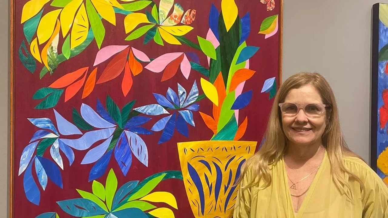 Exposição 'Dança das Plantas' transforma a natureza em arte por meio da colagem no Instituto Ploeg