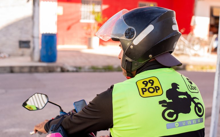 Capacete aberto: conforto ou risco? Motociclistas e especialistas debatem segurança no trânsito