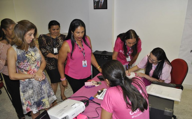 Maceió Rosa: Semge finaliza o mês de campanha com palestra