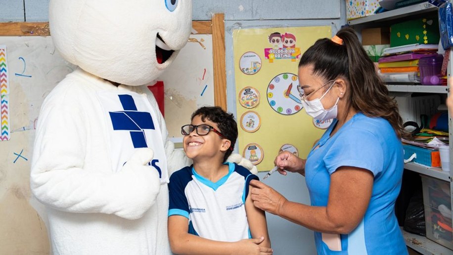 Arapiraca realiza Semana de Saúde na Escola com foco em vacinação e saúde mental