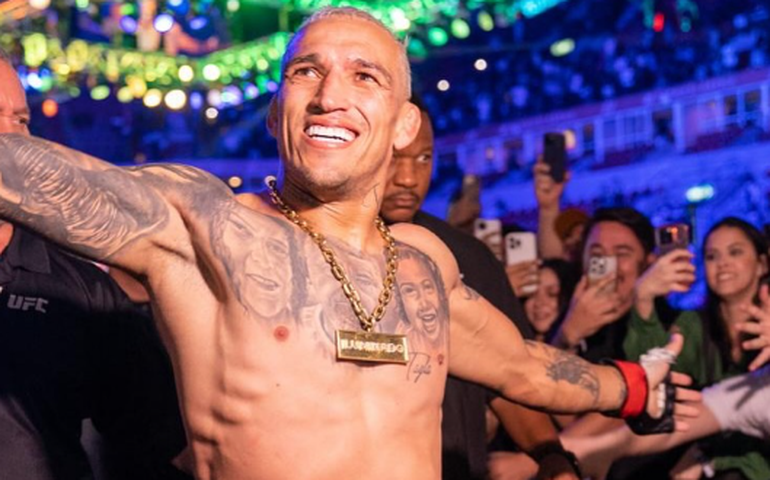 UFC Rio: Charles do Bronx fatura bônus de R$ 276 mil e promete 'festa na favela'