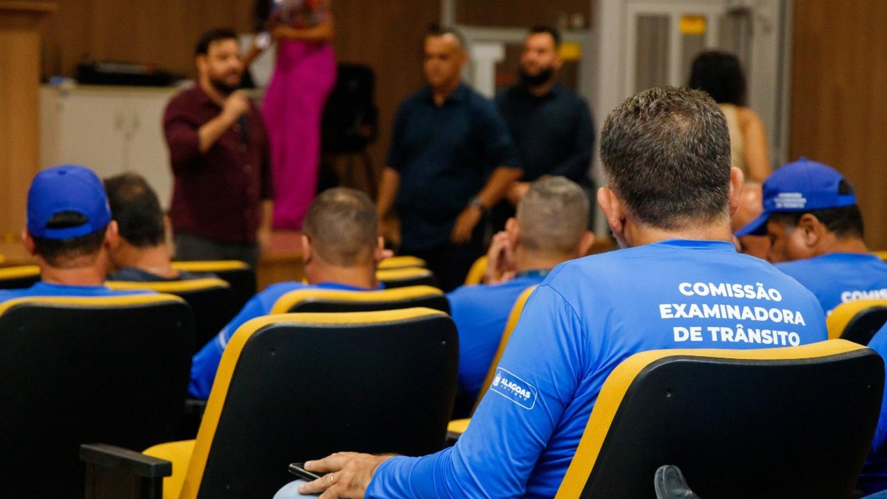 Detran Alagoas promove curso de atualização para examinadores de trânsito
