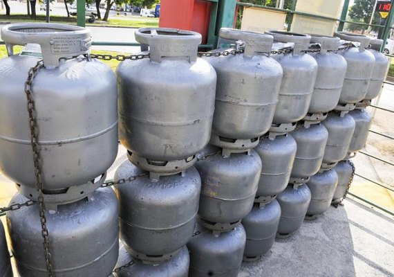 Medida provisória amplia oferta de gás de cozinha para famílias de baixa renda