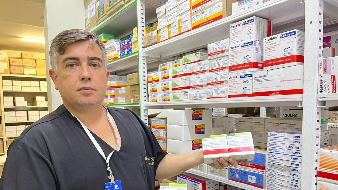 Farmacêutico do Hospital Ib Gatto orienta sobre armazenamento e descarte corretos de medicamentos