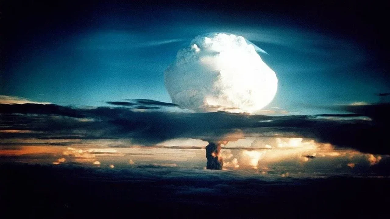 China testa bomba de hidrogênio não nuclear em meio a tensões com Taiwan