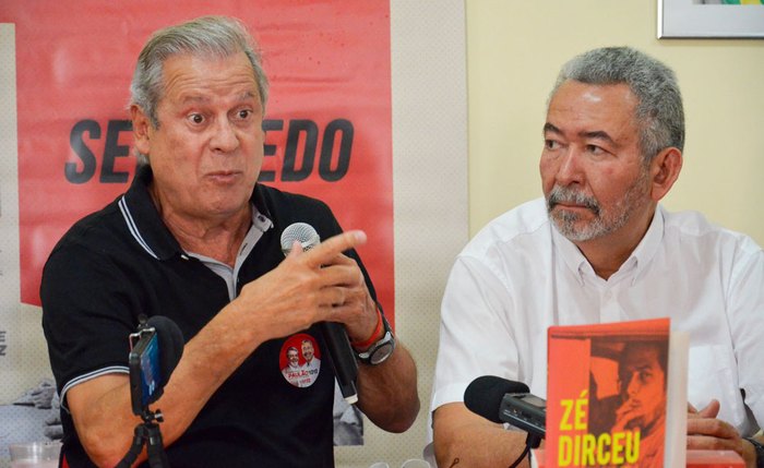 José Dirceu e Paulão durante coletiva de imprensa - Foto: Bruno Fernandes