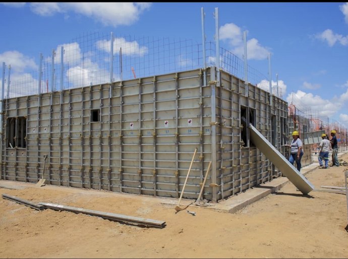 Prefeito Marcelo Beltrão inicia construção de 400 casas do Minha Casa, Minha Vida