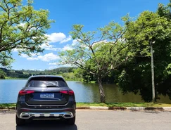 Mercedes-Benz GLC 300 4MATIC AMG Line entrega conforto para todos os ocupantes - Sérgio Dias (15).jpeg 