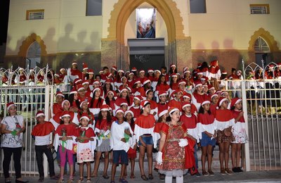 Prefeito Isnaldo Bulhões resgata o Natal de Santana do Ipanema
