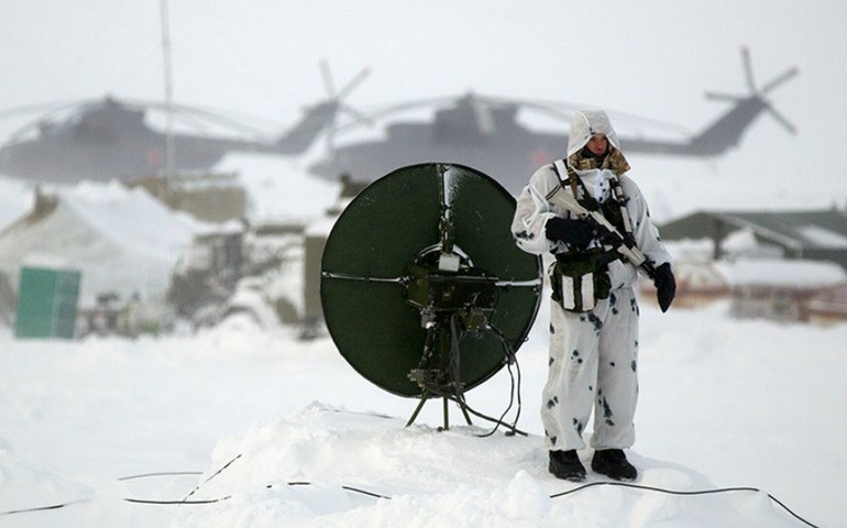 Ataque da Rússia em Kiev atinge prédios da UE e do Reino Unido, e enviado russo é convocado
