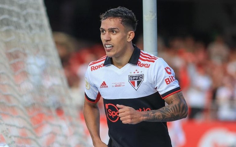 Em boa fase, Igor Vinícius renova com São Paulo até dezembro de 2025