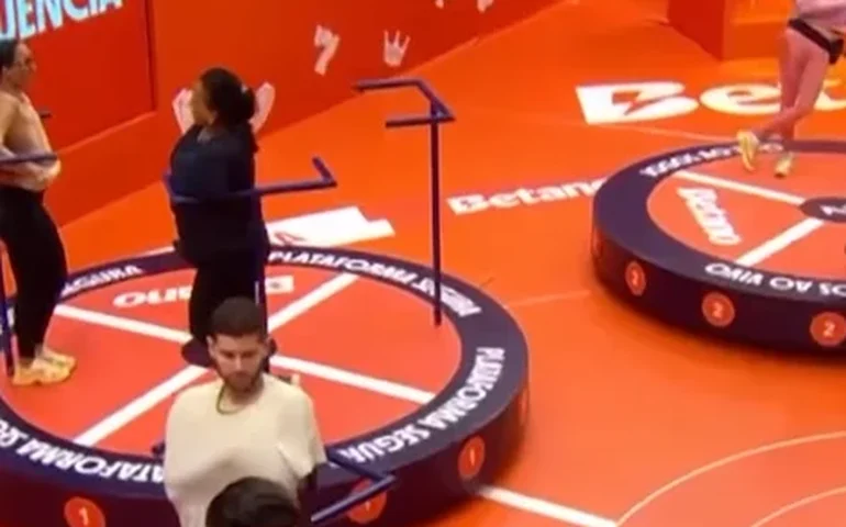 Prova do Líder do BBB 26 ultrapassa 8 horas com 10 brothers ainda na disputa
