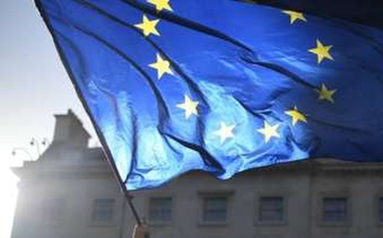 Comissão Europeia lança plano de estímulo à economia de 750 bilhões de euros