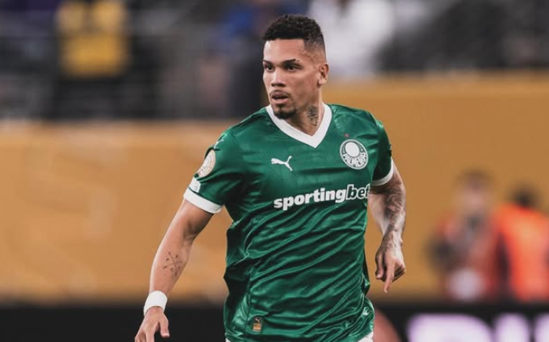 Palmeiras confirma cirurgia bem-sucedida de Paulinho e mantém cautela no retorno do atacante