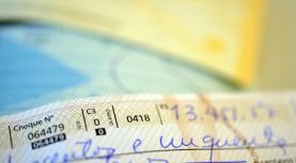 cheque / Foto: Agência Brasil