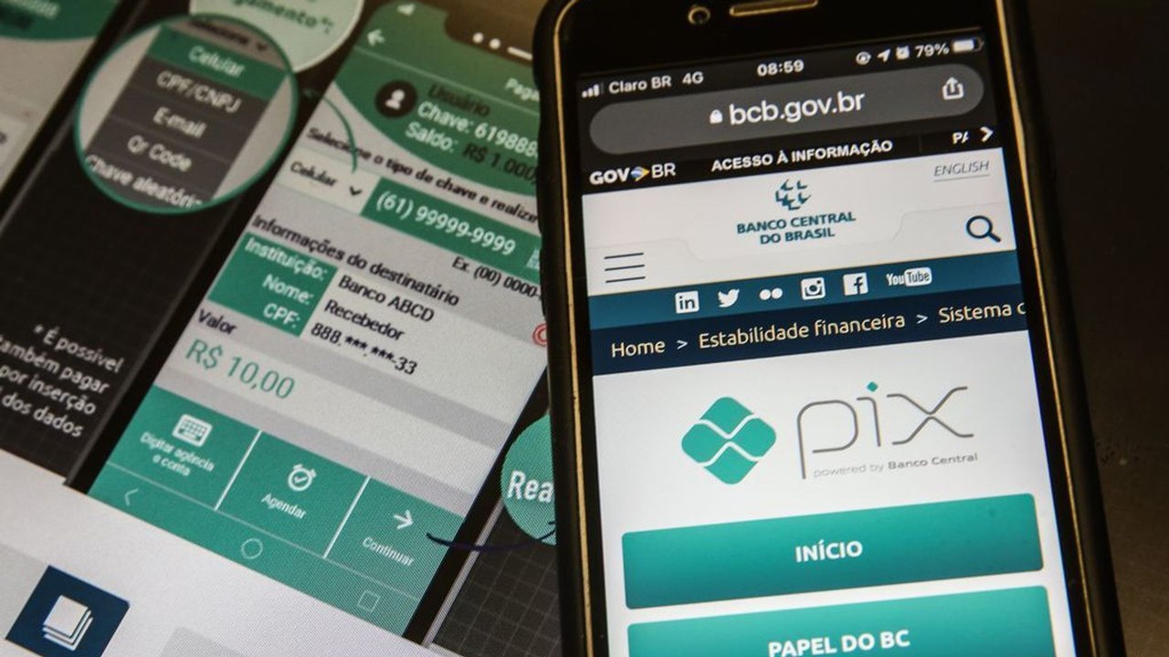 Brasileira diz ter inventado o Pix, processa Banco Central e pede R$ 1 milhão
