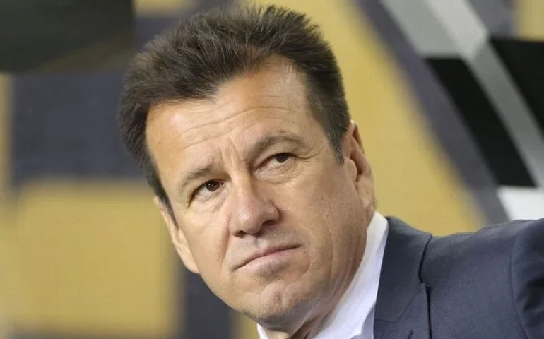 Dunga sugere Casemiro como capitão da seleção: 'Vinicius é um líder técnico, mas o Brasil ainda precisa de presença vestiário'
