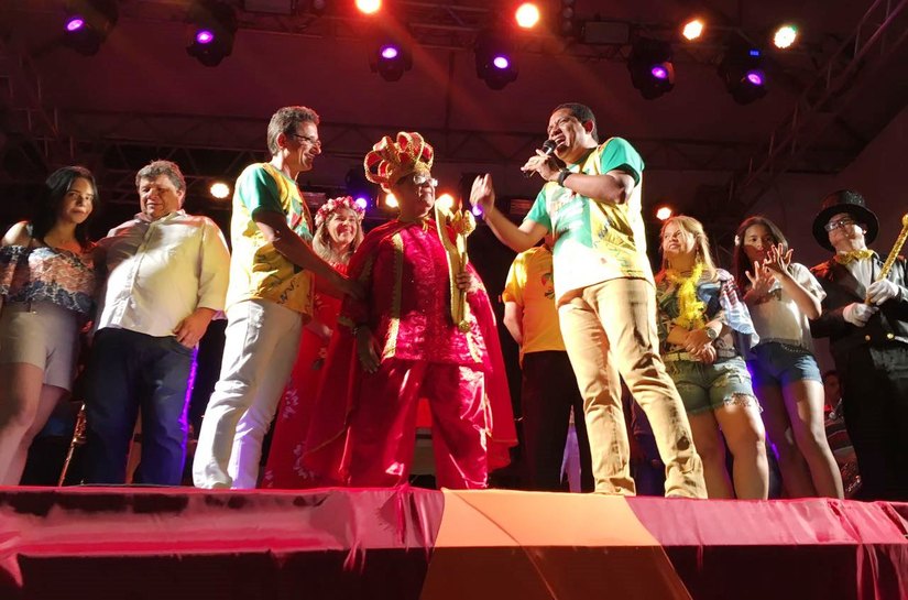 Carnaval de Palmeira segue com programação para crianças e adultos neste domingo