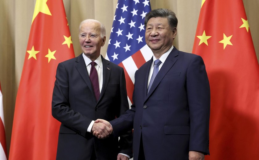 'Questão de Taiwan é uma linha vermelha que não pode ser cruzada', diz Xi Jinping a Biden