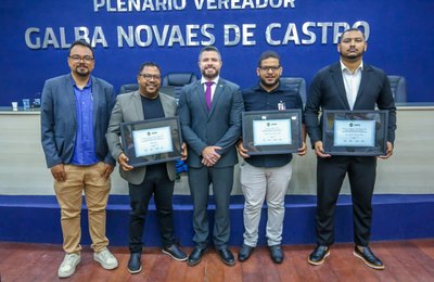 Câmara entrega comenda a comunicadores e reforça papel do jornalismo nas comunidades