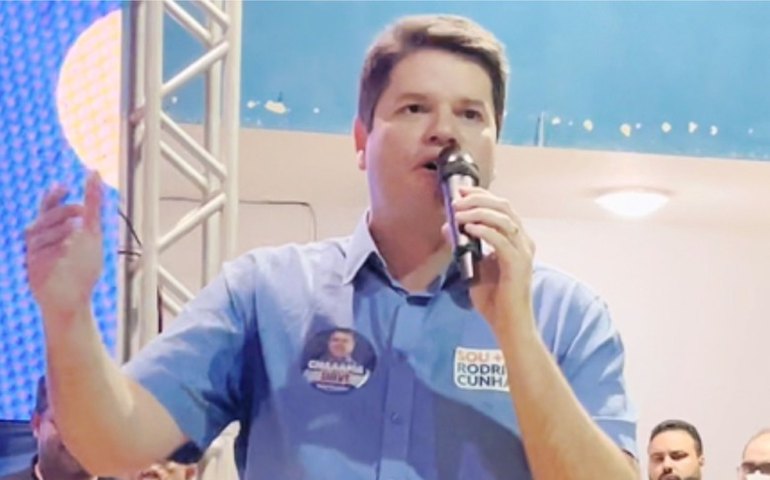 Davi: “como é que o melhor governo do Brasil tem 51% da população na linha da pobreza?”