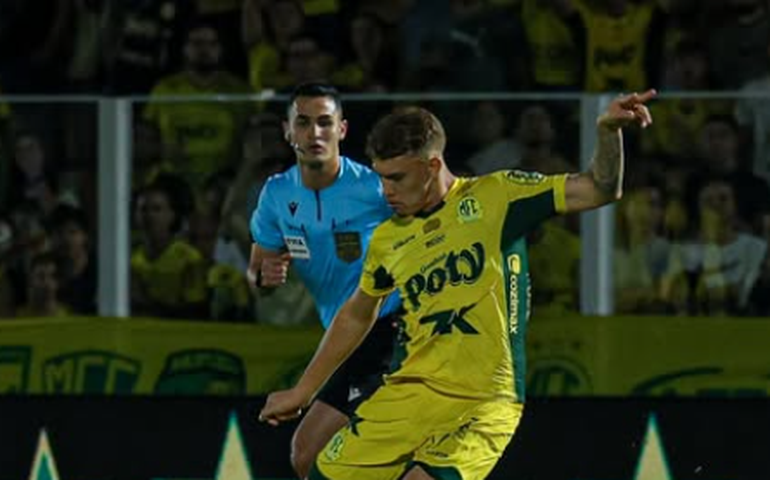 Mirassol vira 'carrasco' dos paulistas no Brasileiro e se aproxima de vaga na Libertadores