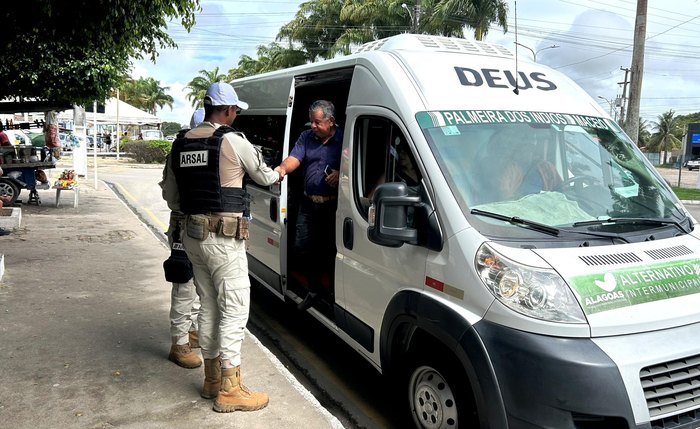Fiscalização garante segurança dos passageiros nas rodovias estaduais durante o feriado