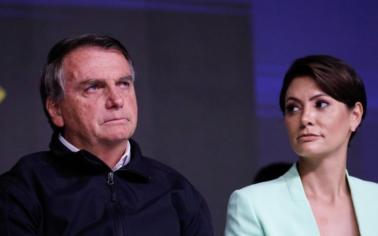 Bolsonaro, Michelle, Wajngarten e Câmara ficam em silêncio em depoimento à PF, diz defesa 