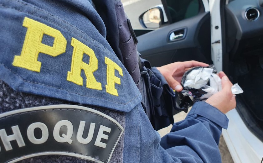 Três pessoas são presas pela PRF por tráfico de drogas em São Miguel dos Campos/AL