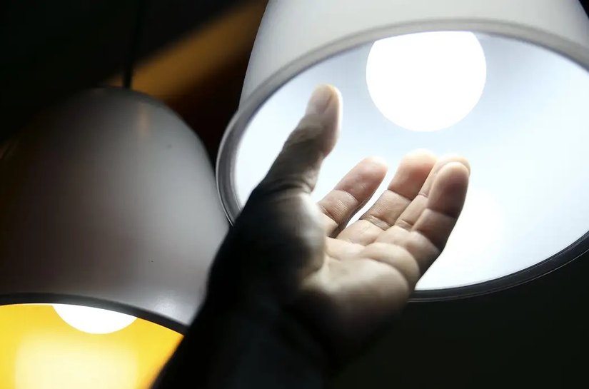 Contas de luz permanecem com bandeira tarifária vermelha em julho