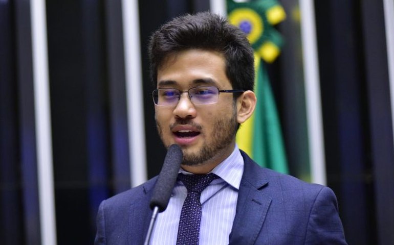 Projeto proíbe cobrança de contribuição sindical em condomínios de edifícios