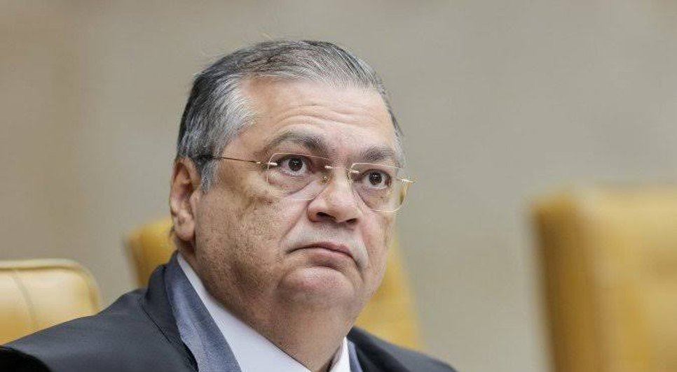 Dino comenta pela 1ª vez acusações contra jornalista que investigou uso de veículo do TJ-MA