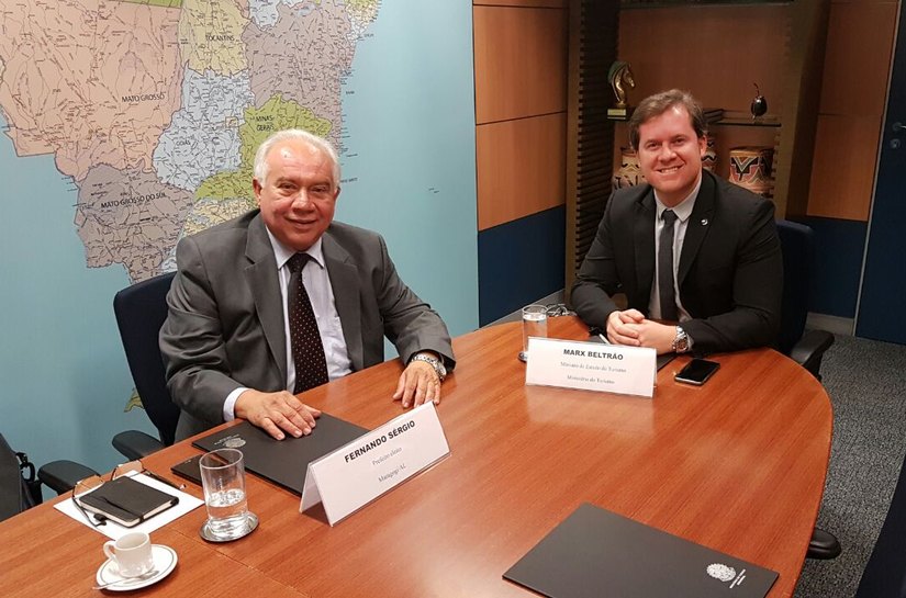 Fernando Sérgio anuncia investimentos em Turismo para Maragogi