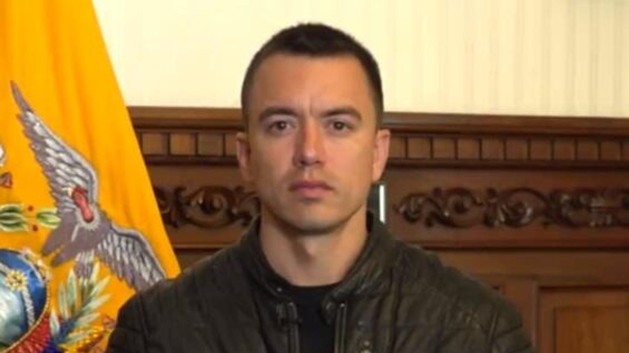 Presidente do Equador substitui vice por decreto
