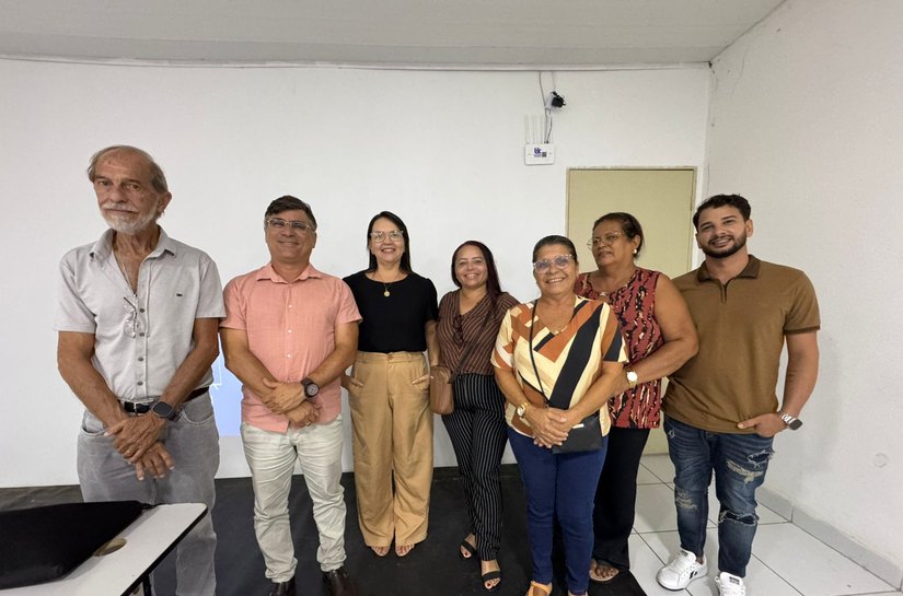 Secretaria de Indústria e Comércio promove capacitação para fortalecer atendimento em feiras e mercado público de Coruripe