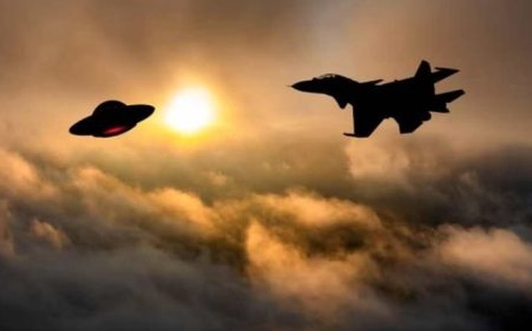 'Supersônico e em zigue-zague': pilotos relataram óvni à FAB; entenda