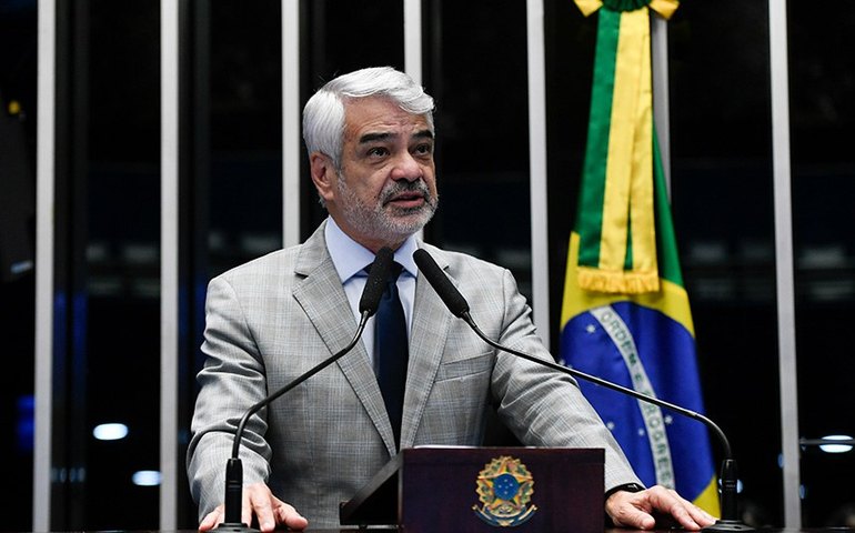 Humberto Costa denuncia precariedade dos 'prédios-caixão' em Pernambuco