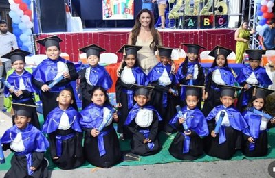Luzes, cores e alegria tomam conta do Natal Luz em Belém