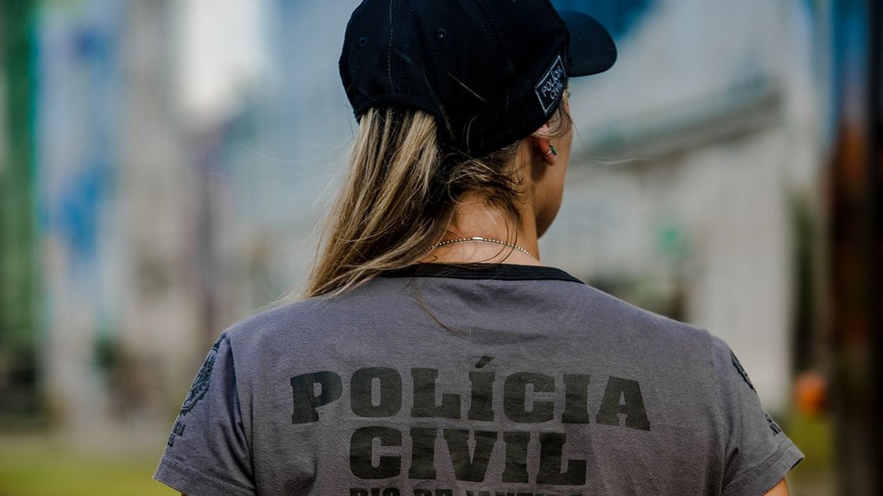 Polícia investiga desaparecimento de 4 jovens e um motorista de aplicativo no Rio