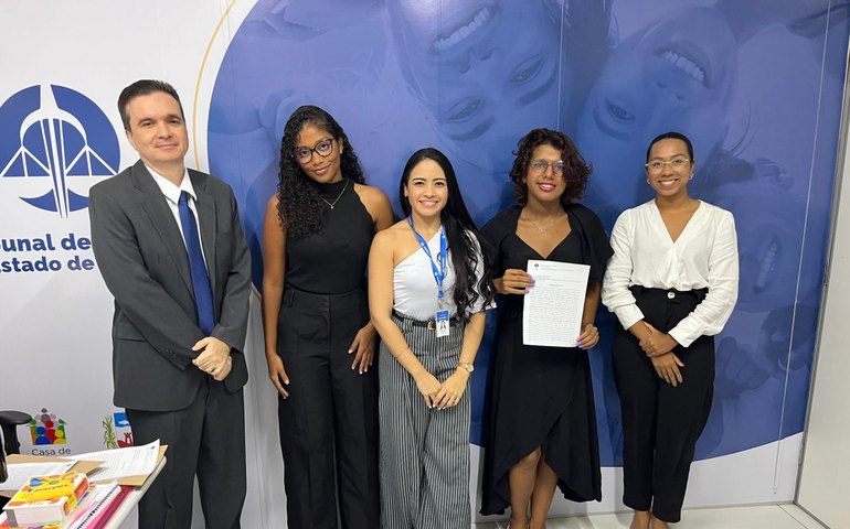 Estado assegura retificação de nome e gênero em documento civil para pessoas trans