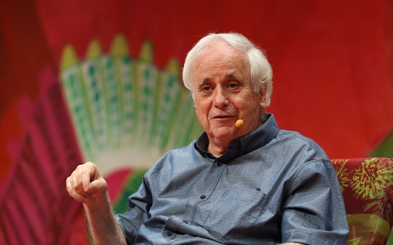 Israel pratica genocídio, colonização e apartheid, diz Ilan Pappe