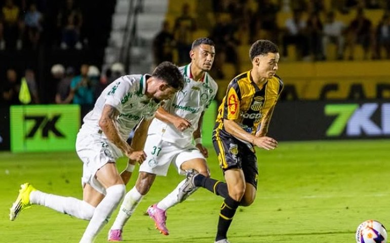 Palmeiras leva baile do Novorizontino, dá vexame e tem o pior resultado da era Abel