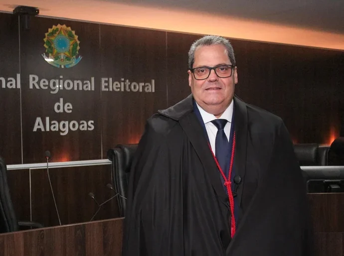 TRE/AL mantém cassação dos mandatos  de prefeito e vice de Piaçabuçu