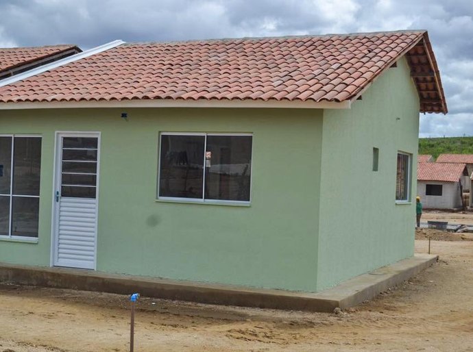 Prefeitura da Laje acelera obras de construção de 200 casas populares