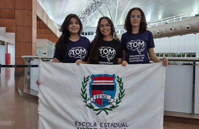 Escola Estadual Moreira e Silva é premiada como equipe Destaque Feminino na Olimpíada de Matemática da Unicamp