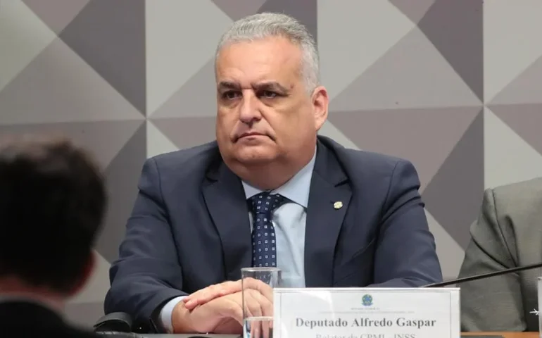 Alfredo Gaspar, como relator da CPMI do INSS, protocola projetos de lei que ampliam proteção a aposentados e pensionistas, além de garantirem fortalecimento das CPIs