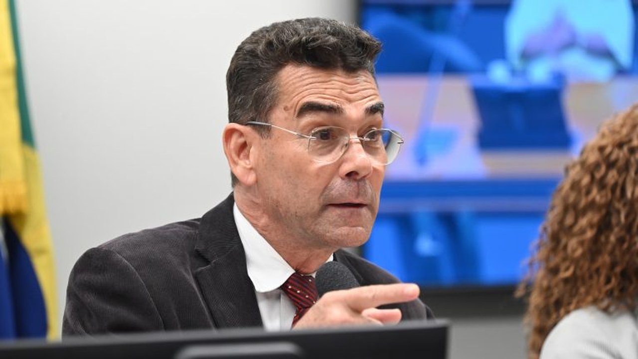 Comissão debate indicadores brasileiros sobre políticas de controle do tabaco