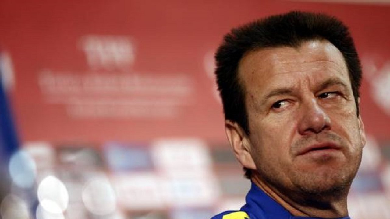 Dunga alerta que brasileiros estão passando fome por vírus